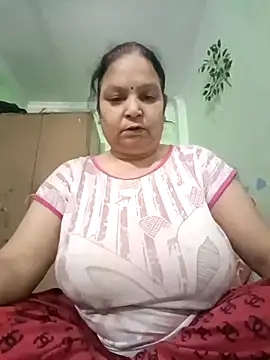 Snapshot of Kavya_kapoor chatting on 09-30-25, 06:46 Kavya kapoor online show from 09-30-25, 06:46