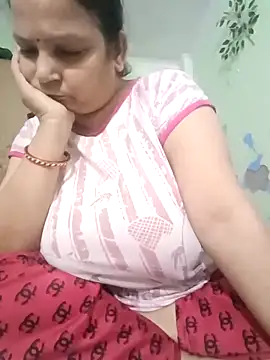 Snapshot of Kavya_kapoor chatting on 10-04-25, 08:01 Kavya kapoor online show from 10-04-25, 08:01