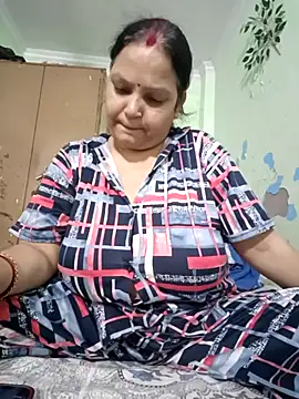 Snapshot of Kavya_kapoor chatting on 10-05-25, 05:33 Kavya kapoor online show from 10-05-25, 05:33