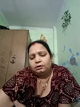 Snapshot of Kavya_kapoor chatting on 10-10-25, 05:23 Kavya kapoor online show from 10-10-25, 05:23