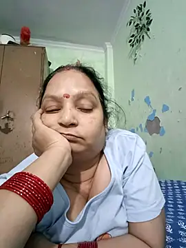 Snapshot of Kavya_kapoor chatting on 10-22-25, 08:36 Kavya kapoor online show from 10-22-25, 08:36