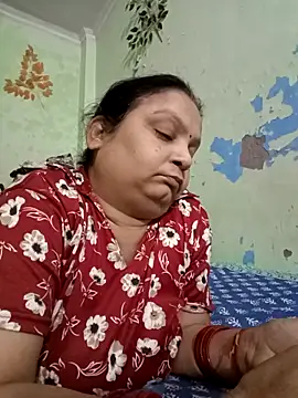 Snapshot of Kavya_kapoor chatting on 10-24-25, 06:04 Kavya kapoor online show from 10-24-25, 06:04