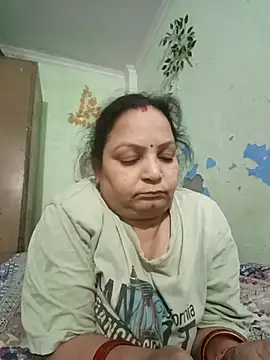 Snapshot of Kavya_kapoor chatting on 11-08-25, 06:29 Kavya kapoor online show from 11-08-25, 06:29