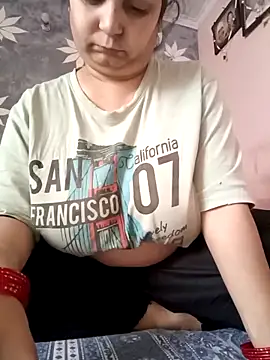 Snapshot of Kavya_kapoor chatting on 11-16-25, 04:40 Kavya kapoor online show from 11-16-25, 04:40