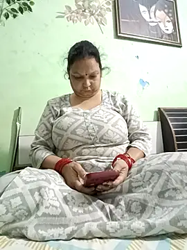 Snapshot of Kavya_kapoor chatting on 11-25-25, 05:13 Kavya kapoor online show from 11-25-25, 05:13