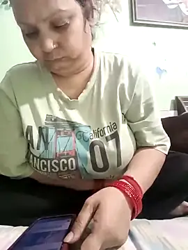 Snapshot of Kavya_kapoor chatting on 11-28-25, 05:48 Kavya kapoor online show from 11-28-25, 05:48