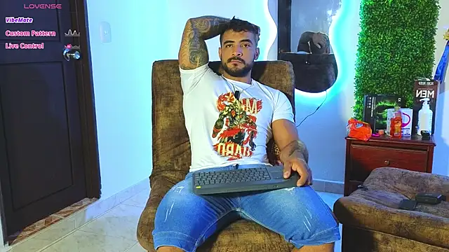 ERIC HARRISON online show from 01-06-25, 01:09