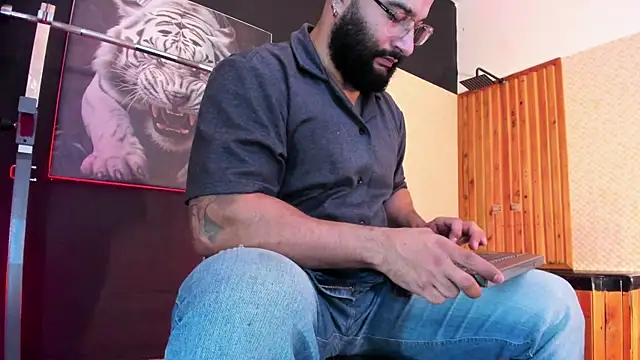 Luke  09 online show from 04-25-26, 11:57