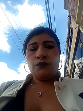 Snapshot of Hannahcandyy chatting on 02-20-25, 02:57 Hannahcandyy online show from 02-20-25, 02:57