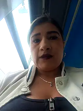 Snapshot of Hannahcandyy chatting on 02-25-25, 08:19 Hannahcandyy online show from 02-25-25, 08:19