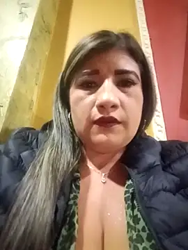 Snapshot of Hannahcandyy chatting on 03-05-25, 11:16 Hannahcandyy online show from 03-05-25, 11:16