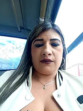 Snapshot of Hannahcandyy chatting on 03-10-25, 04:14 Hannahcandyy online show from 03-10-25, 04:14