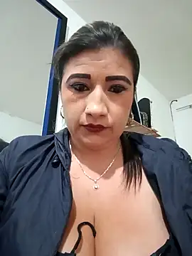 Snapshot of Hannahcandyy chatting on 03-14-25, 01:35 Hannahcandyy online show from 03-14-25, 01:35