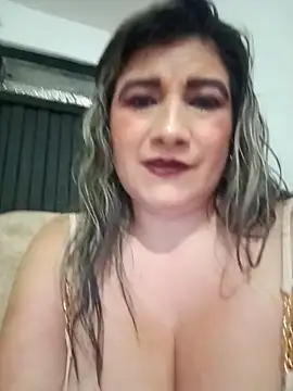 Snapshot of Hannahcandyy chatting on 09-10-25, 03:39 Hannahcandyy online show from 09-10-25, 03:39