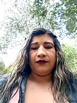 Snapshot of Hannahcandyy chatting on 10-17-25, 01:57 Hannahcandyy online show from 10-17-25, 01:57