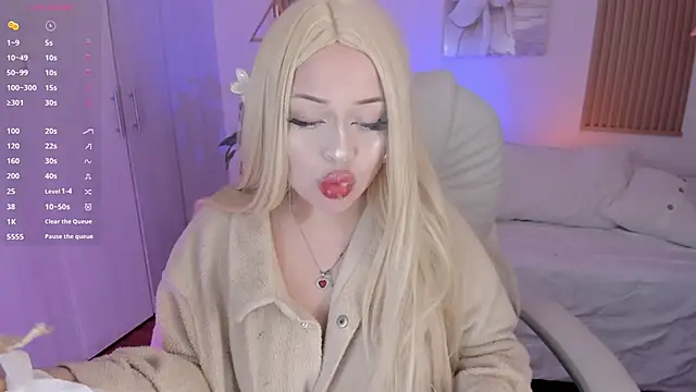 Kendall Bunnyy online show from 01-25-25, 02:36