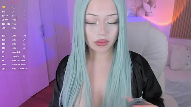 Kendall Bunnyy online show from 03-07-25, 06:43