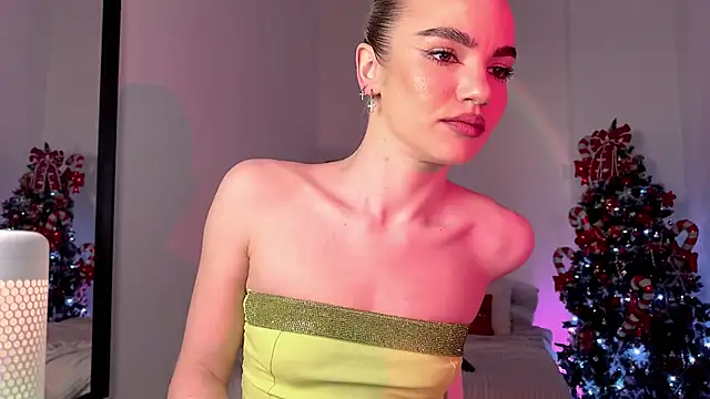 Heidi11 online show from 12-14-24, 03:47