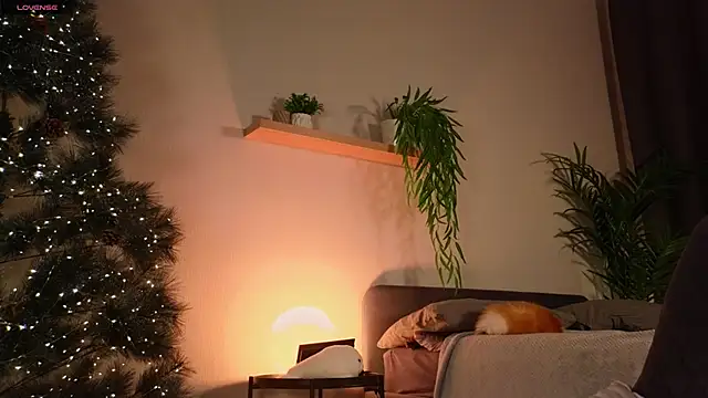 Snapshot of Call_Yes chatting on 12-21-24, 12:53 Call Yes online show from 12-21-24, 12:53