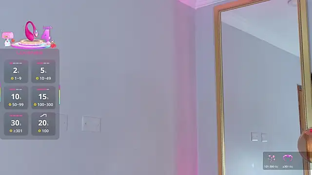 Lola King online show from 11-17-25, 03:23