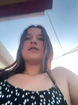 littlemelodi18 online show from 09-09-25, 11:04