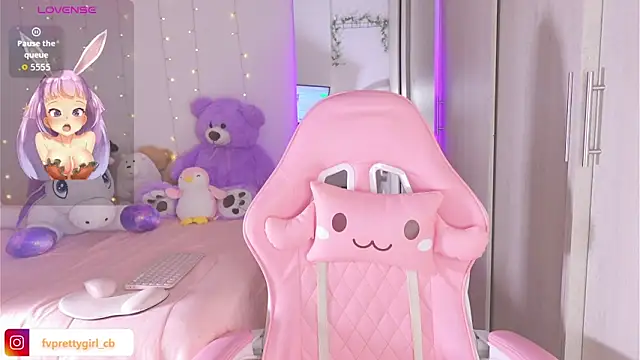 Snapshot of urfavprettygirl chatting on 11-11-25, 06:57 urfavprettygirl online show from 11-11-25, 06:57