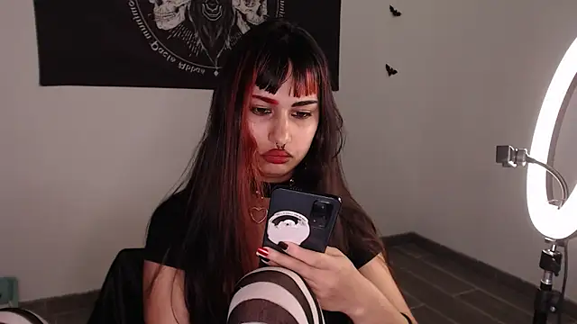 Snapshot of Little-Lucifer chatting on 02-08-25, 02:47 Little-Lucifer online show from 02-08-25, 02:47