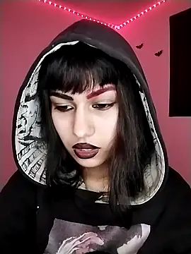 Snapshot of Little-Lucifer chatting on 09-22-25, 11:29 Little-Lucifer online show from 09-22-25, 11:29