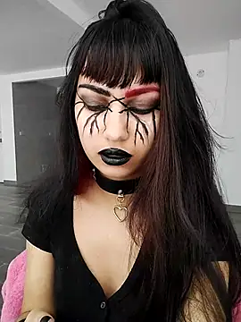 Snapshot of Little-Lucifer chatting on 09-24-25, 03:48 Little-Lucifer online show from 09-24-25, 03:48