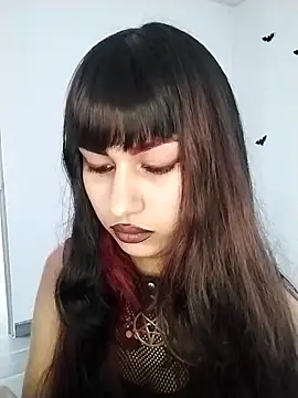 Snapshot of Little-Lucifer chatting on 10-04-25, 06:39 Little-Lucifer online show from 10-04-25, 06:39