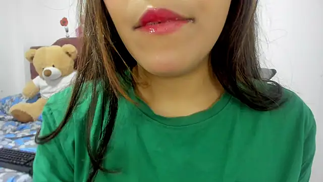 Snapshot of veky_saliva01 chatting on 02-10-25, 07:17 veky saliva01 online show from 02-10-25, 07:17