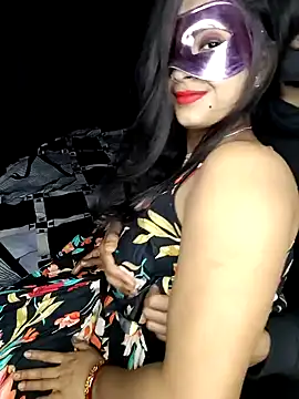 Snapshot of Hotty-priyanka chatting on 02-10-25, 05:30 Hotty-priyanka online show from 02-10-25, 05:30