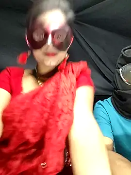 Snapshot of Hotty-priyanka chatting on 04-10-26, 06:01 Hotty-priyanka online show from 04-10-26, 06:01
