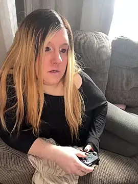 PuckBunny17 online show from 01-14-25, 06:28