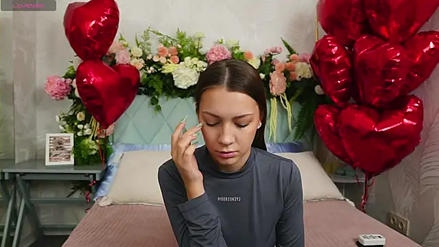 AliceBrayan online show from 02-15-26, 05:09