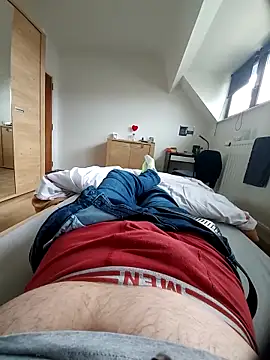 Snapshot of pascalino100 chatting on 03-01-25, 09:29 pascalino100 online show from 03-01-25, 09:29