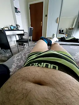 Snapshot of pascalino100 chatting on 09-26-25, 09:13 pascalino100 online show from 09-26-25, 09:13