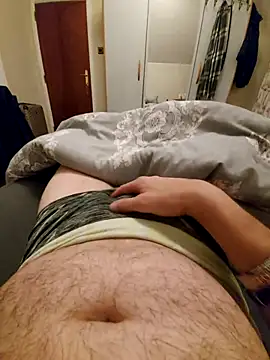 Snapshot of pascalino100 chatting on 10-09-25, 02:20 pascalino100 online show from 10-09-25, 02:20