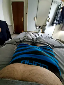 Snapshot of pascalino100 chatting on 11-03-25, 02:40 pascalino100 online show from 11-03-25, 02:40