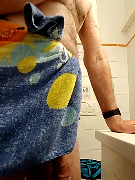 pascalino100 online show from 04-08-26, 06:02