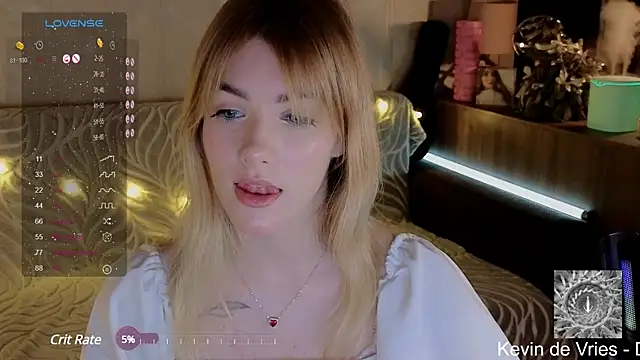 Snapshot of SpiceJessy chatting on 12-12-24, 04:53 SpiceJessy online show from 12-12-24, 04:53