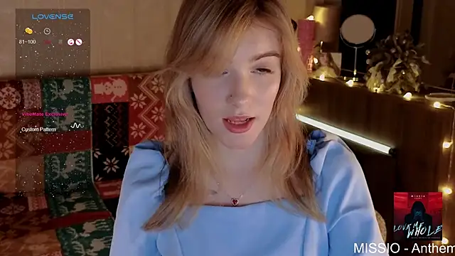 Snapshot of SpiceJessy chatting on 01-09-25, 04:17 SpiceJessy online show from 01-09-25, 04:17