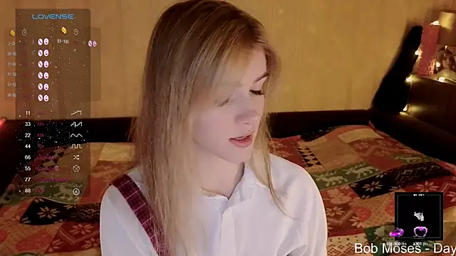 Snapshot of SpiceJessy chatting on 01-11-25, 04:03 SpiceJessy online show from 01-11-25, 04:03