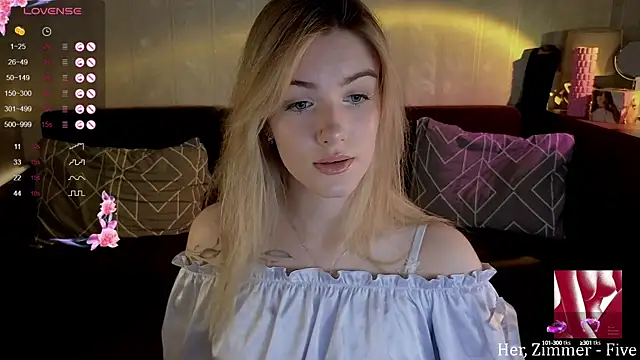 Snapshot of SpiceJessy chatting on 02-20-25, 04:03 SpiceJessy online show from 02-20-25, 04:03