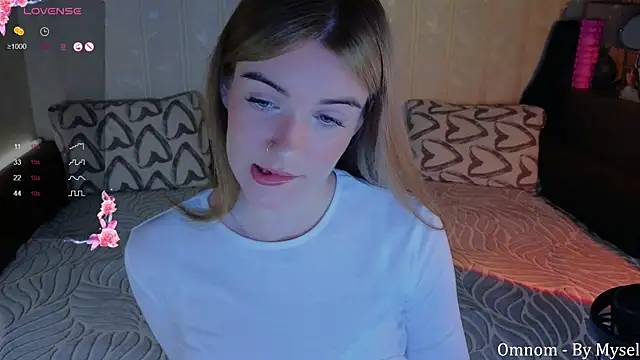 Snapshot of SpiceJessy chatting on 03-22-25, 03:42 SpiceJessy online show from 03-22-25, 03:42