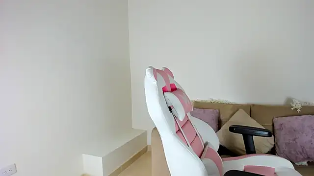 Charlotte cowell sub1  online show from 01-21-25, 11:34