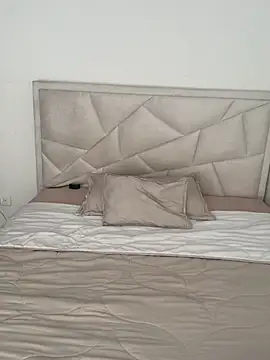 Charlotte cowell sub1  online show from 02-12-25, 04:55