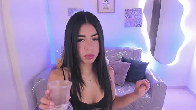 Charlotte cowell sub1  online show from 10-01-25, 03:51