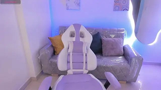 Charlotte cowell sub1  online show from 10-22-25, 05:13