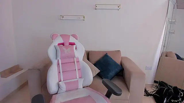 Charlotte cowell sub1  online show from 10-23-25, 03:55